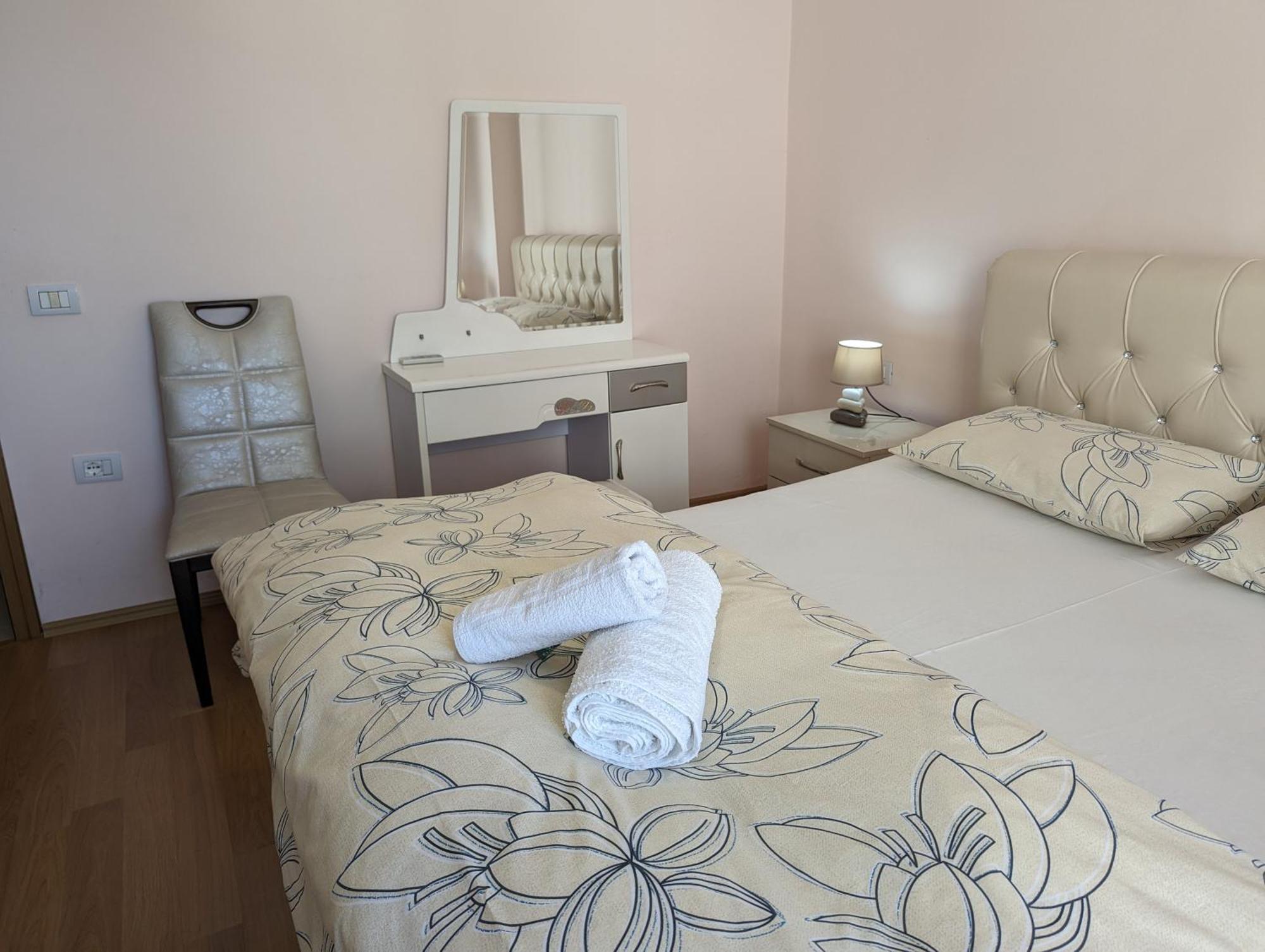 Arbi'S Apartment Shkodër Екстериор снимка